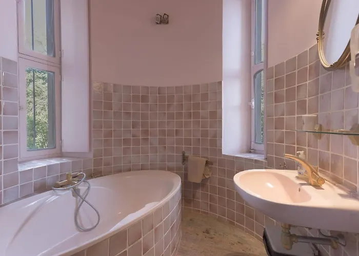 Apartment Le Chateau Vallombrosa By Halldis Cannes